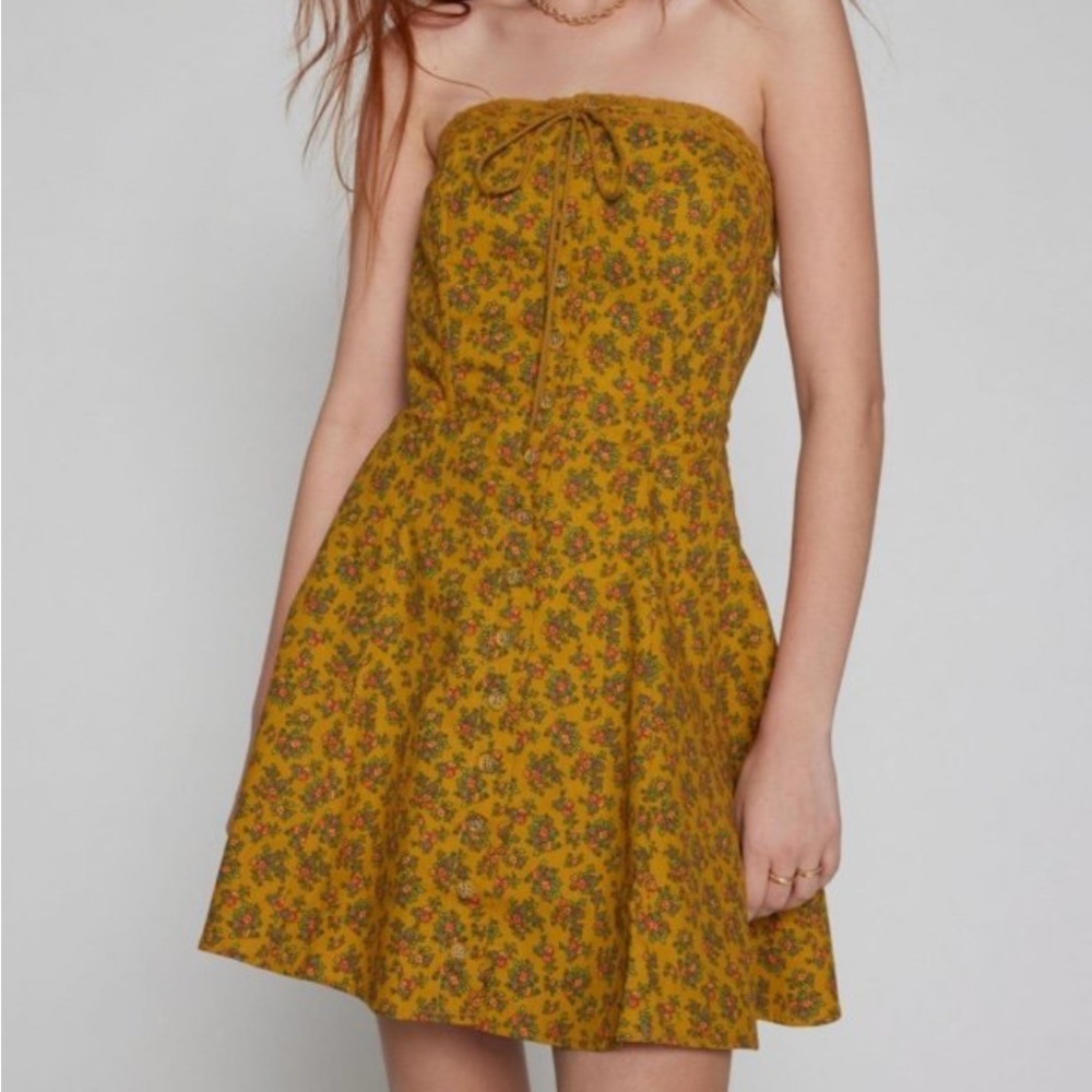 NWT Urban Outfitters: Kimchi Blue Addison Strapless Mini Dress XS